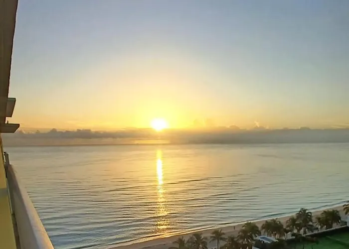 Miami Direct Access To The Beach